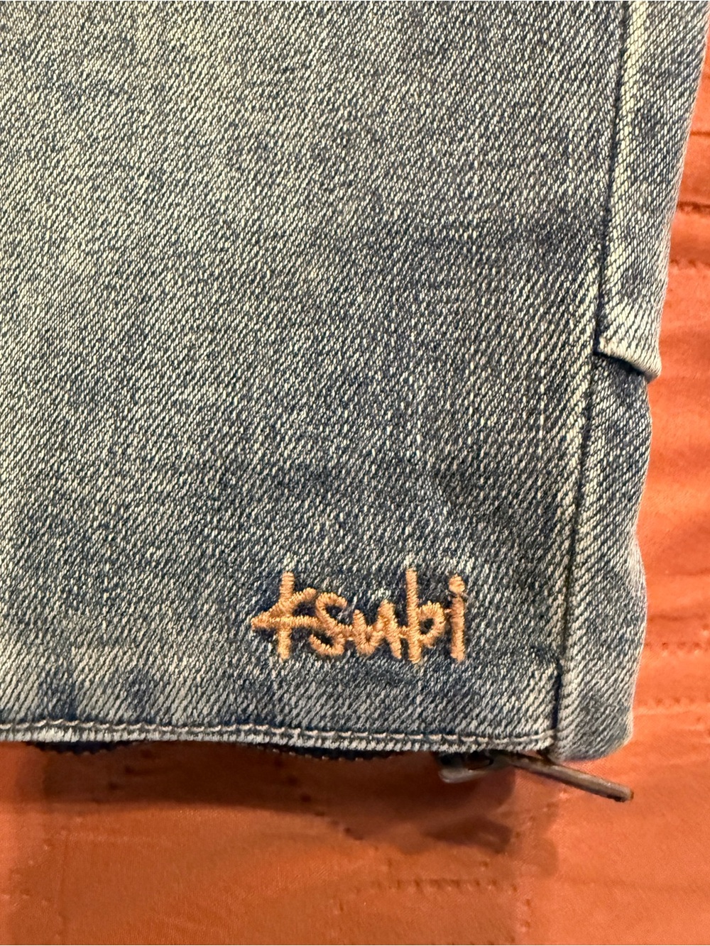Brand new Ksubi Light Blue Denim Jeans with Tan Embroidered Logo 38/32